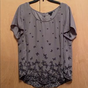 🔻PRICE DROP Torrid Butterfly Blouse with Buttons